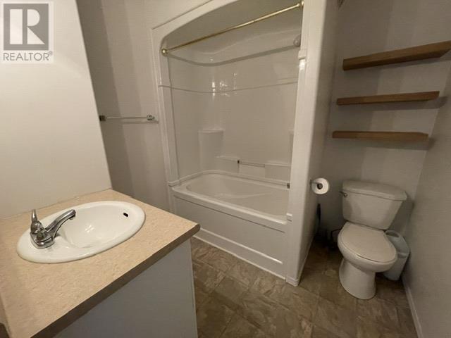 25 Casimir Ave, Dryden, Ontario  P8N 2G8 - Photo 5 - TB2601097