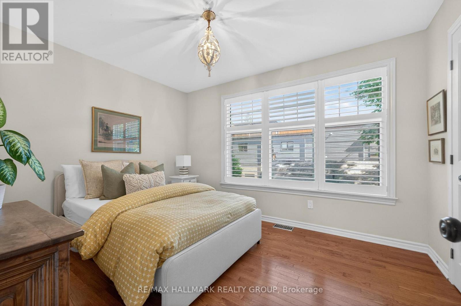 320 Iona Street, Ottawa, Ontario  K1Z 7B9 - Photo 17 - X13432202