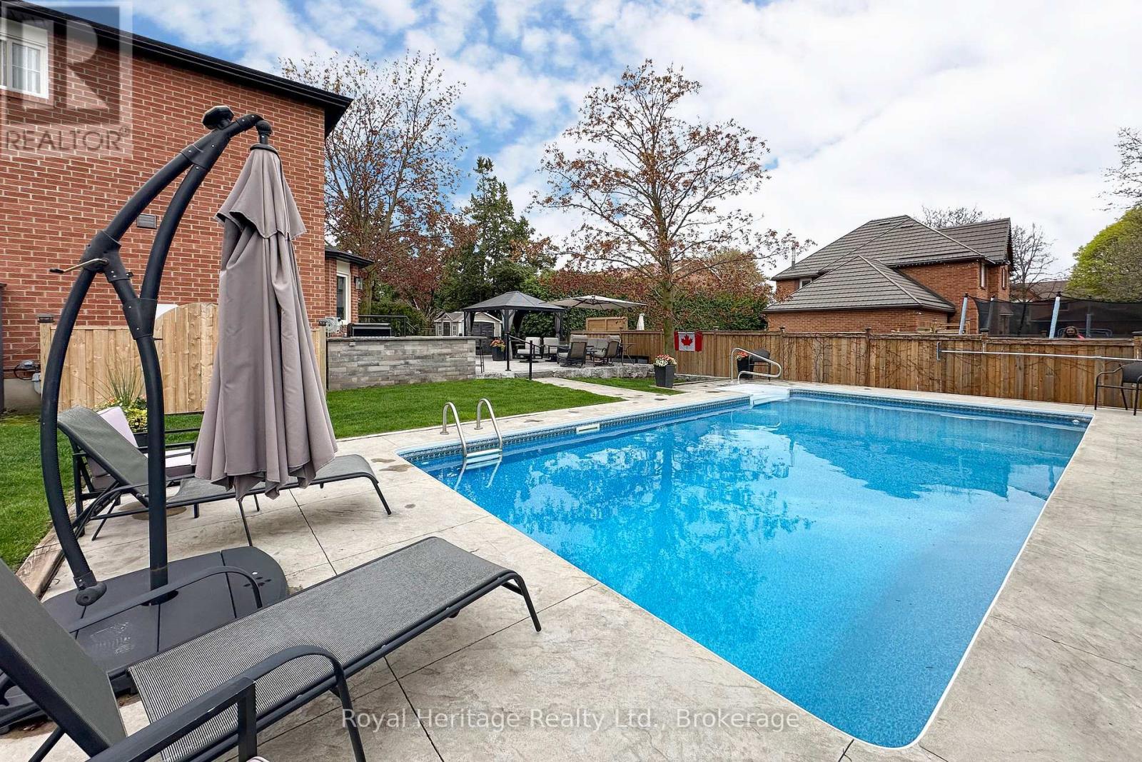 27 Clovelly Drive, Whitby, Ontario L1N 7A7 - Photo 38 - E13431754