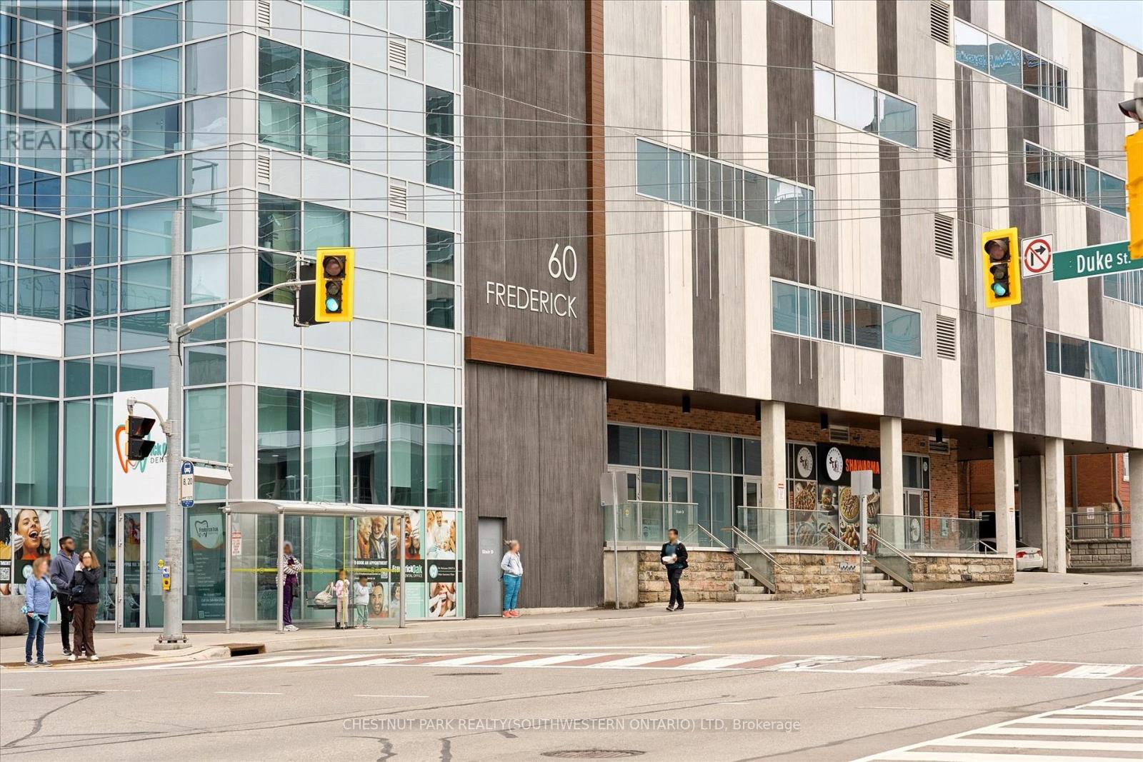 714 - 60 Frederick Street, Kitchener, Ontario  N2H 0C7 - Photo 4 - X13432070