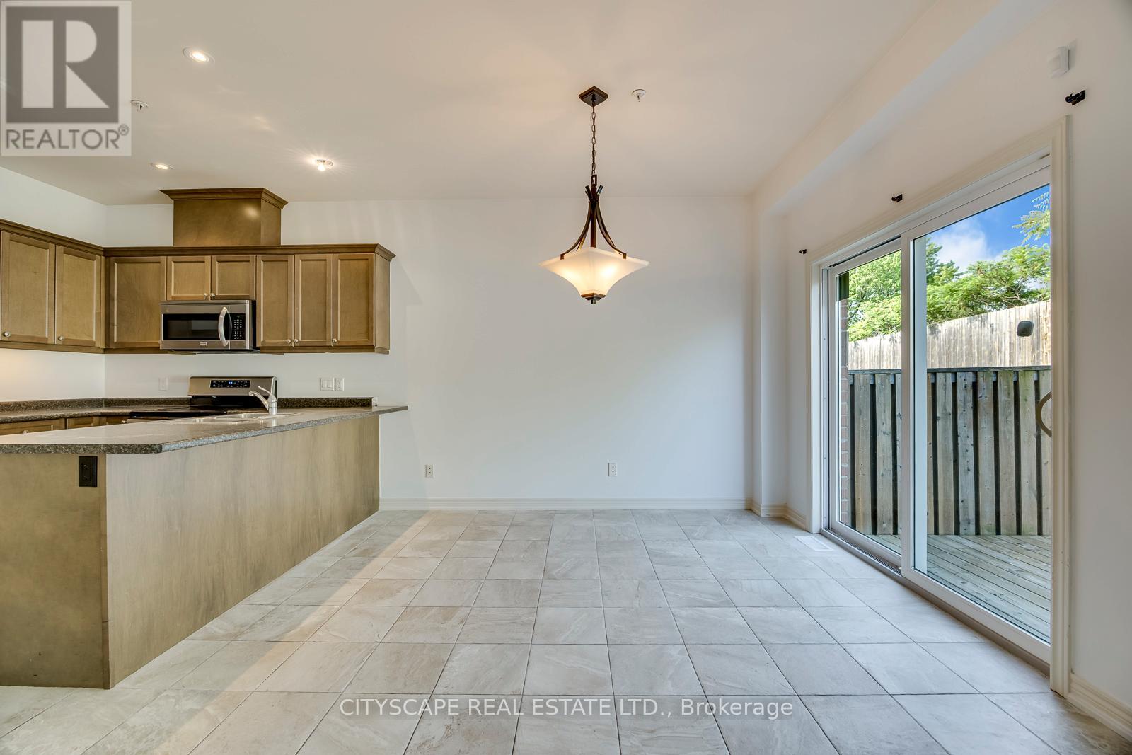31 Glory Hill Road, St. Catharines, Ontario  L2P 0C7 - Photo 18 - X13432138