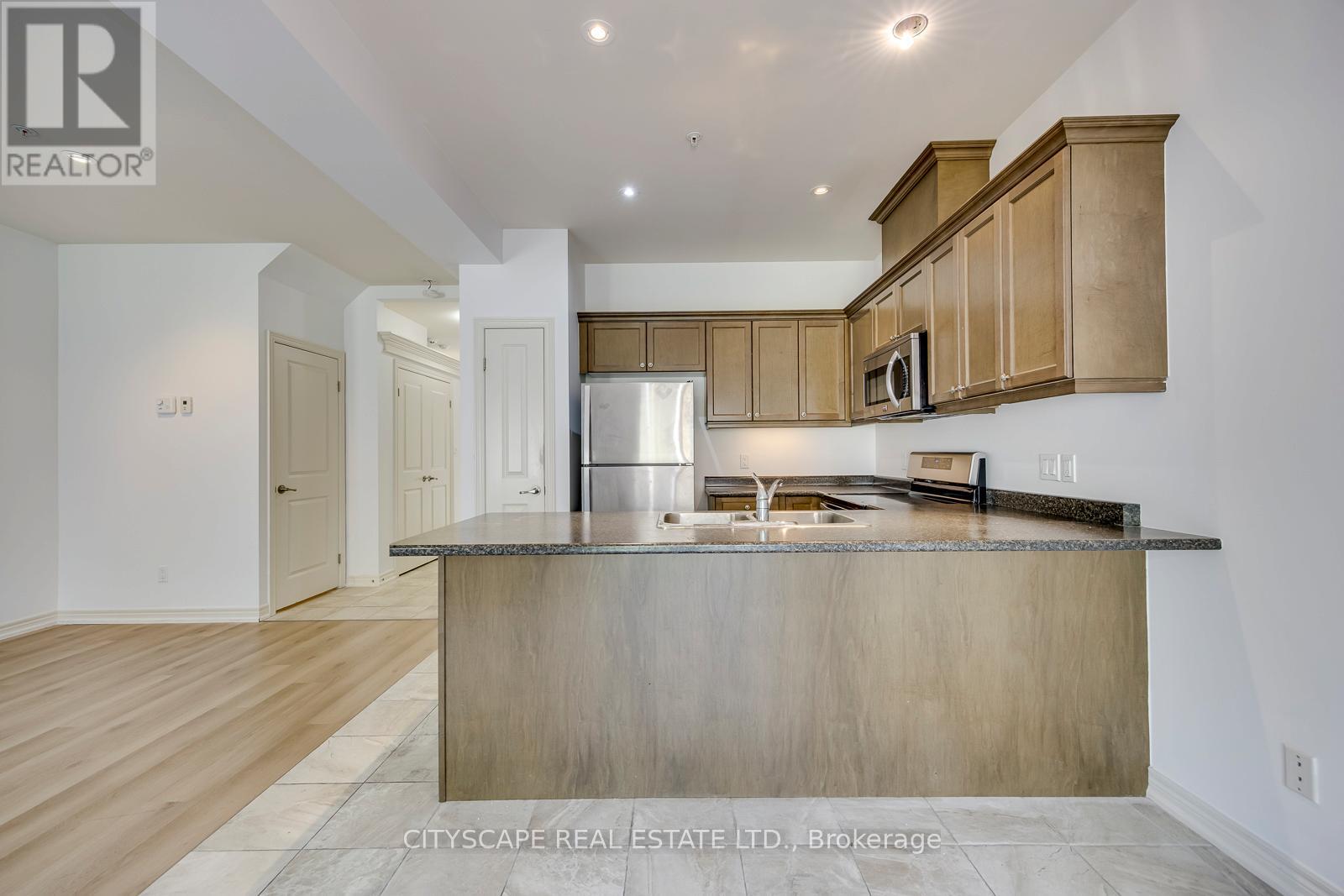 31 Glory Hill Road, St. Catharines, Ontario  L2P 0C7 - Photo 7 - X13432138