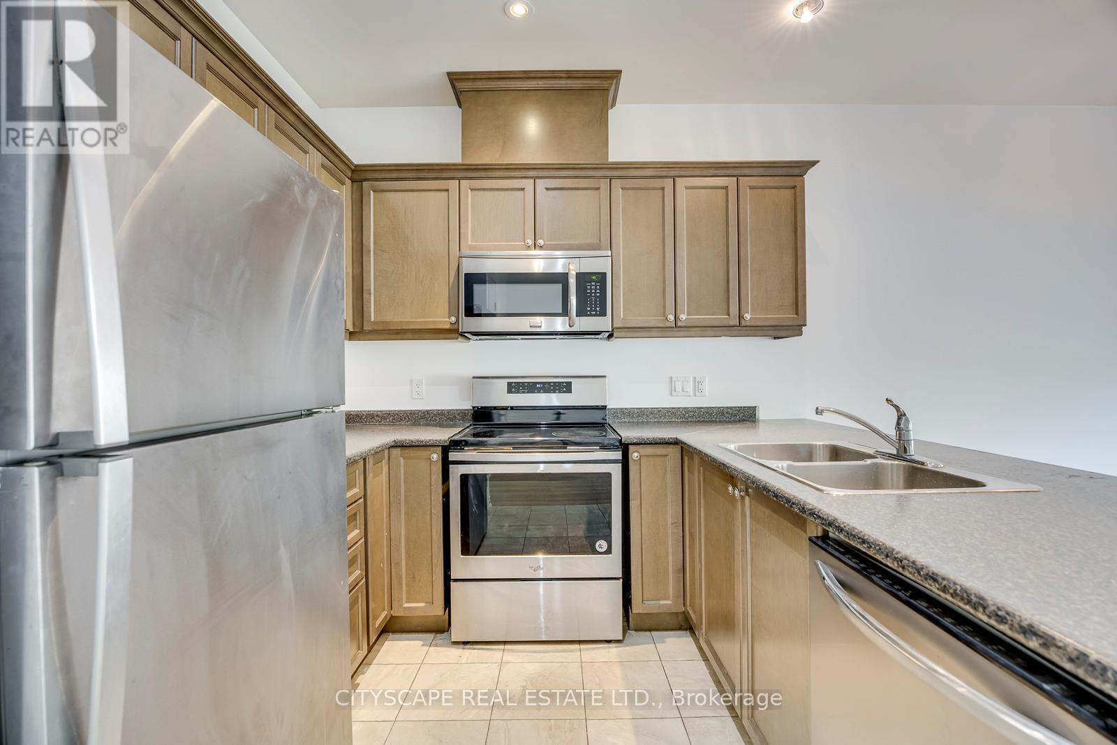 31 Glory Hill Road, St. Catharines, Ontario  L2P 0C7 - Photo 8 - X13432138
