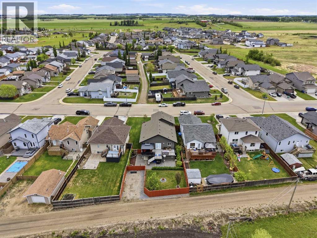 182 Robinson Avenue, Penhold, Alberta  T0M 1R0 - Photo 43 - A2310865