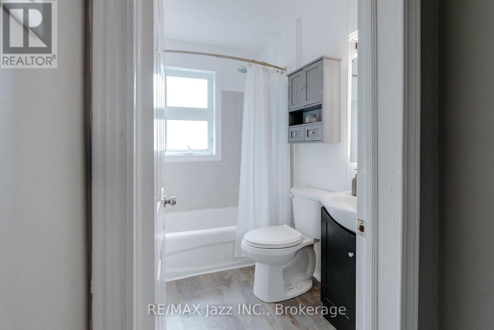 81 Wellington Avenue W, Oshawa, Ontario  L1H 3X8 - Photo 14 - E13432302