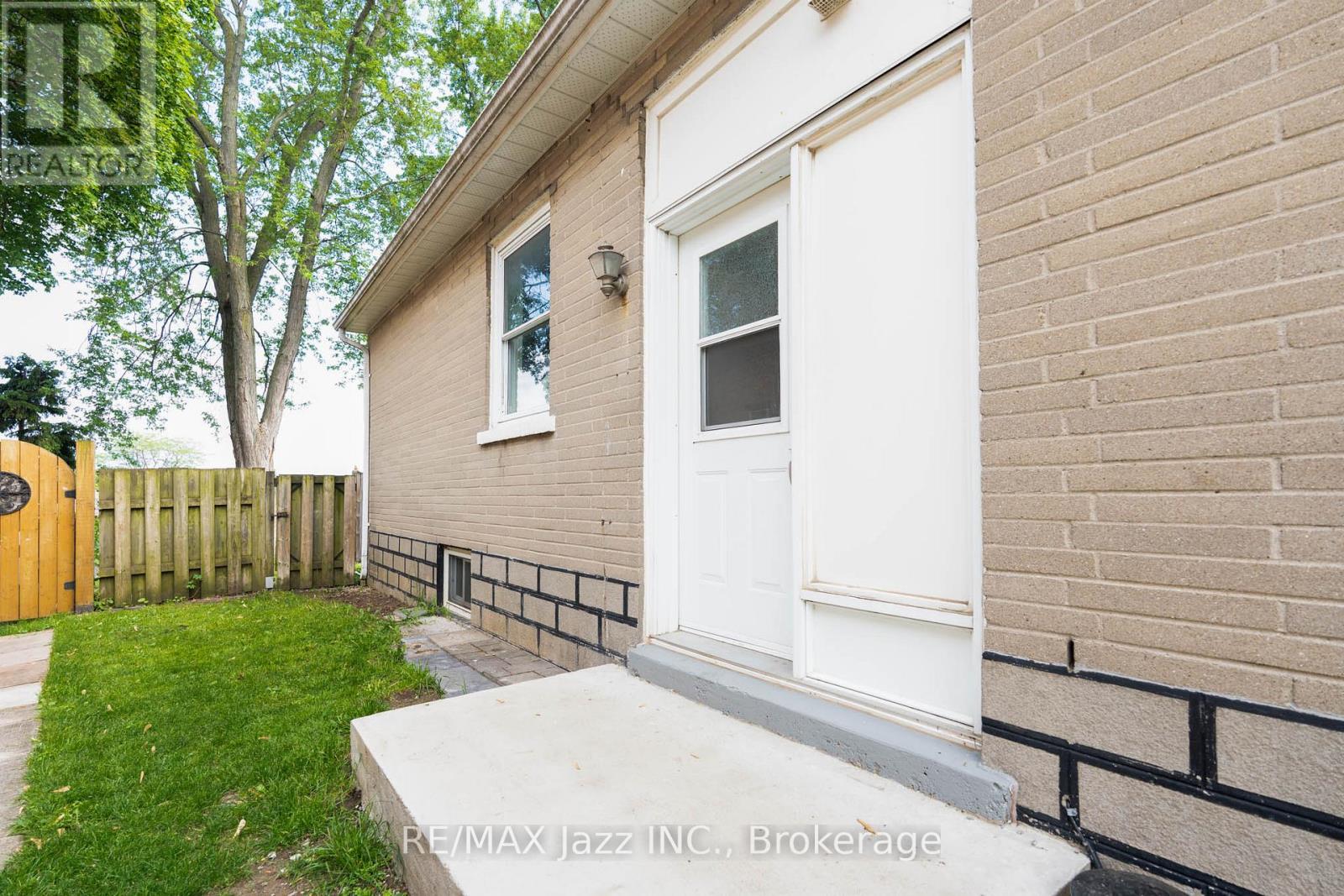81 Wellington Avenue W, Oshawa, Ontario  L1H 3X8 - Photo 16 - E13432302