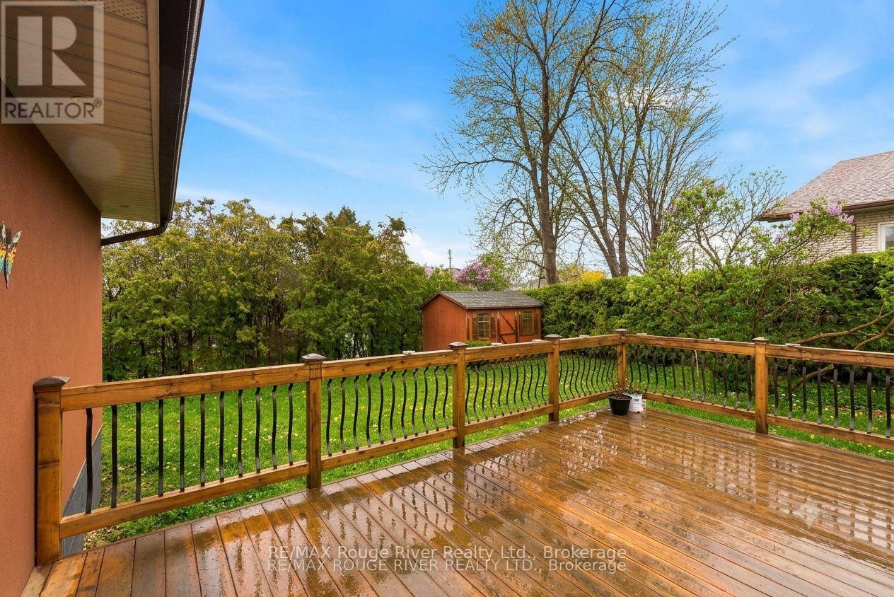 98 Applewood Crescent, Whitby, Ontario  L1N 2E7 - Photo 40 - E13432378