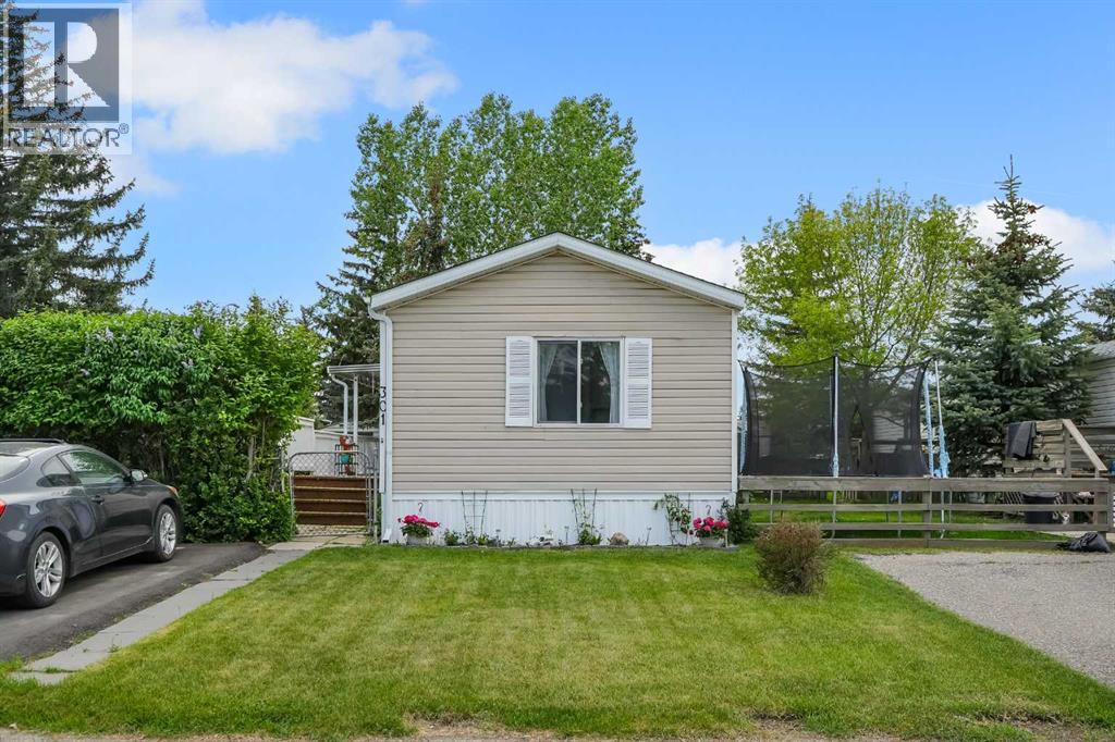 301 Stanley Avenue, Okotoks, Alberta  T1S 1M5 - Photo 32 - A2317165