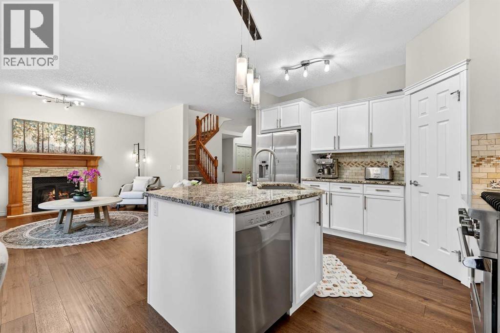 13 Cougar Ridge Circle SW, Calgary, Alberta  T3H 4X6 - Photo 14 - A2317700