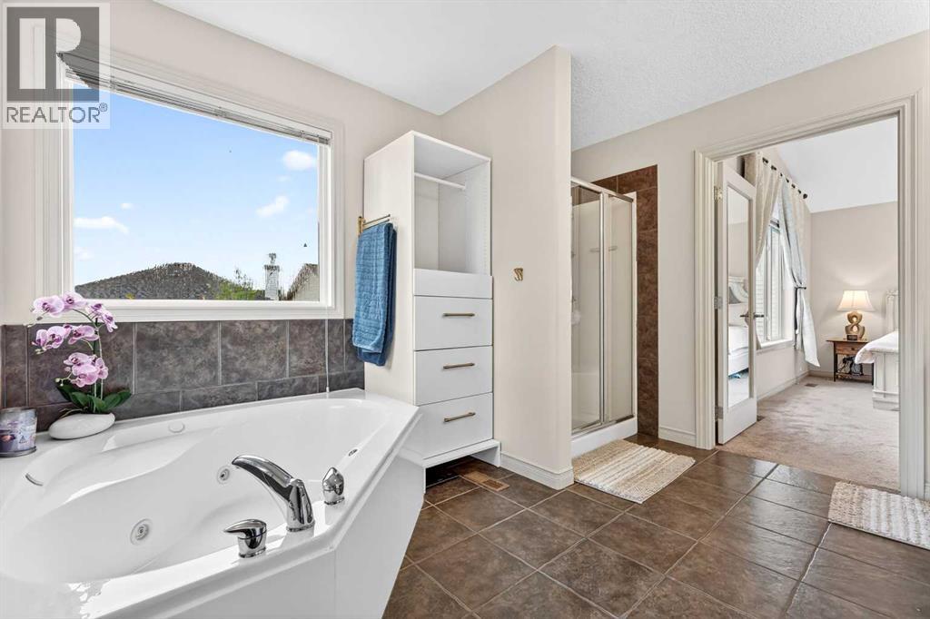 13 Cougar Ridge Circle SW, Calgary, Alberta  T3H 4X6 - Photo 34 - A2317700