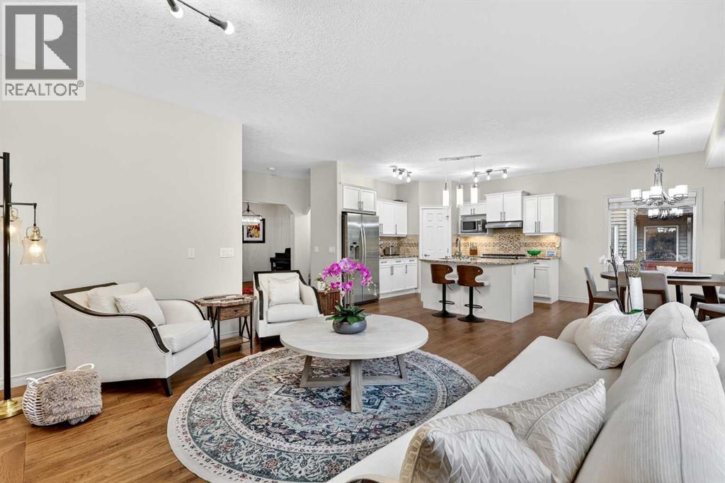 13 Cougar Ridge Circle SW, Calgary, Alberta  T3H 4X6 - Photo 9 - A2317700