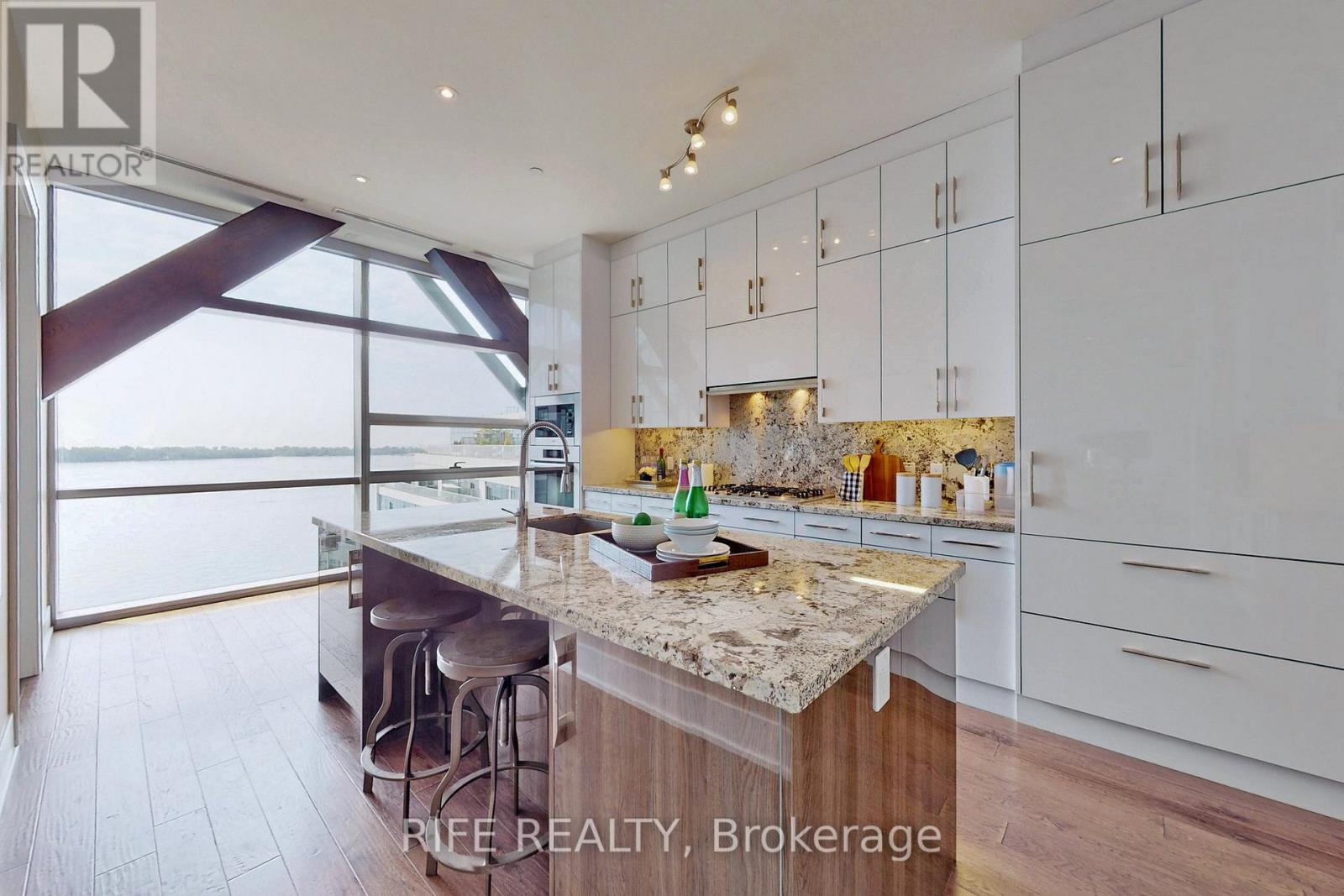 1208 - 39 Queens Quay E, Toronto, Ontario  M5E 0A5 - Photo 17 - C13432292