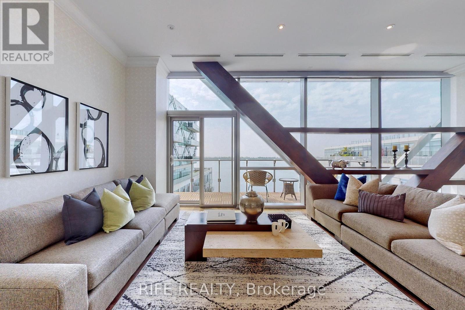 1208 - 39 Queens Quay E, Toronto, Ontario  M5E 0A5 - Photo 2 - C13432292
