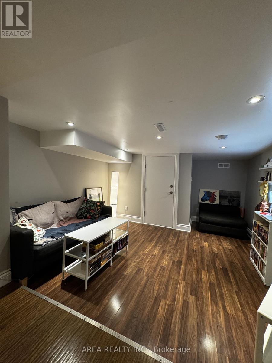 476 Crawford Street, Toronto, Ontario  M6G 3J8 - Photo 3 - C13432306