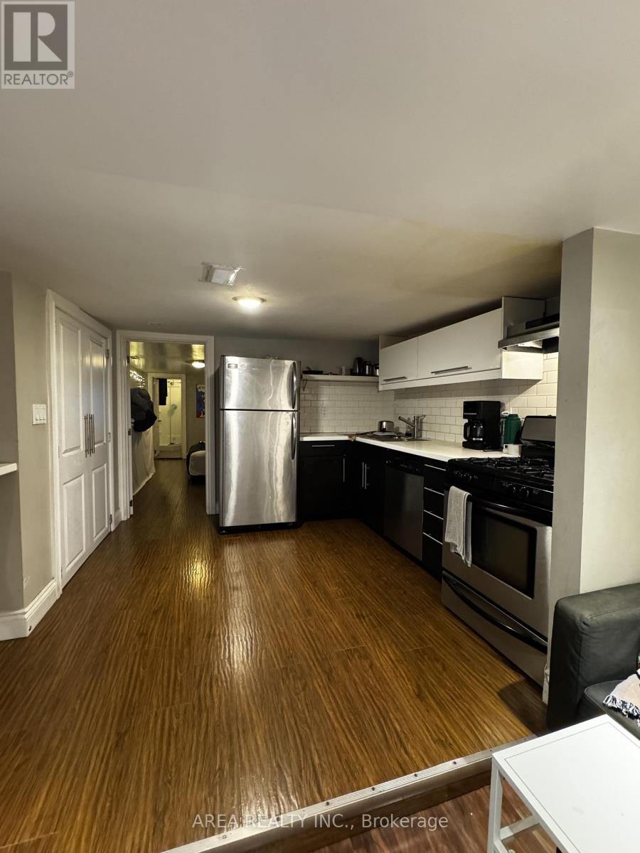 476 Crawford Street, Toronto, Ontario  M6G 3J8 - Photo 6 - C13432306