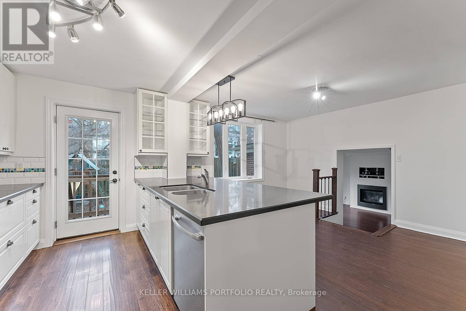40 Scarboro Crescent, Toronto, Ontario  M1M 2J4 - Photo 16 - E13432242
