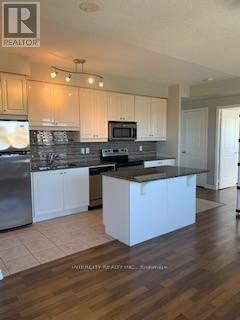 404 - 9225 Jane Street, Vaughan, Ontario  L6A 0J7 - Photo 3 - N13432238