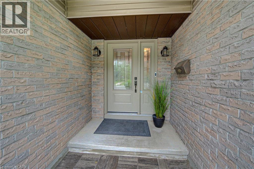 363 Morrison Road, Kitchener, Ontario  N2A 2Z5 - Photo 3 - 40838955
