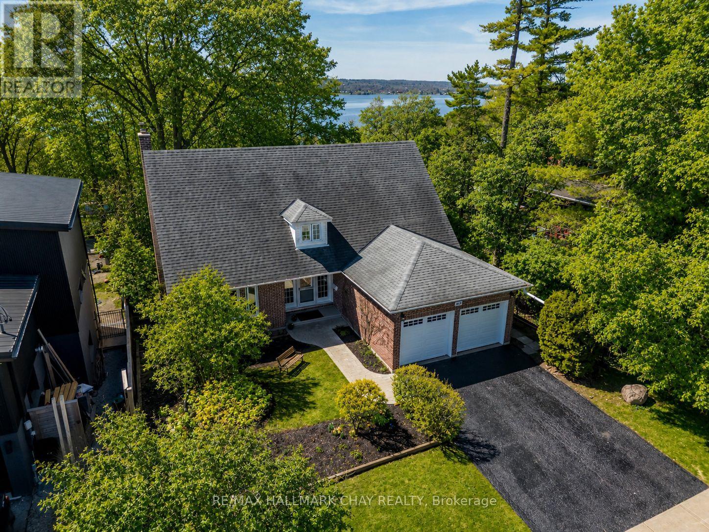 365 CODRINGTON STREET, Barrie, Ontario