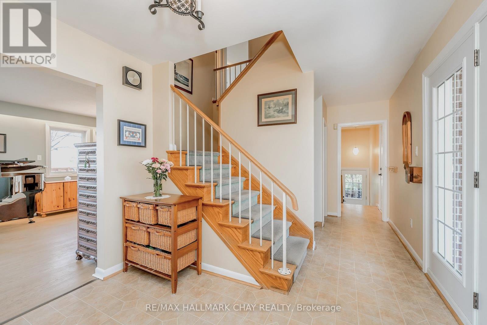 365 Codrington Street, Barrie, Ontario  L4M 1S9 - Photo 4 - S13432318