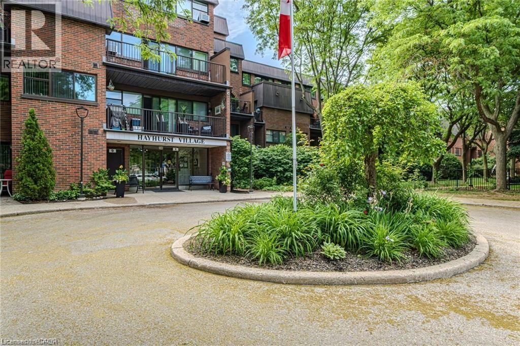 36 Hayhurst Road Unit# 334, Brantford, Ontario  N3R 6Y9 - Photo 2 - 40825272