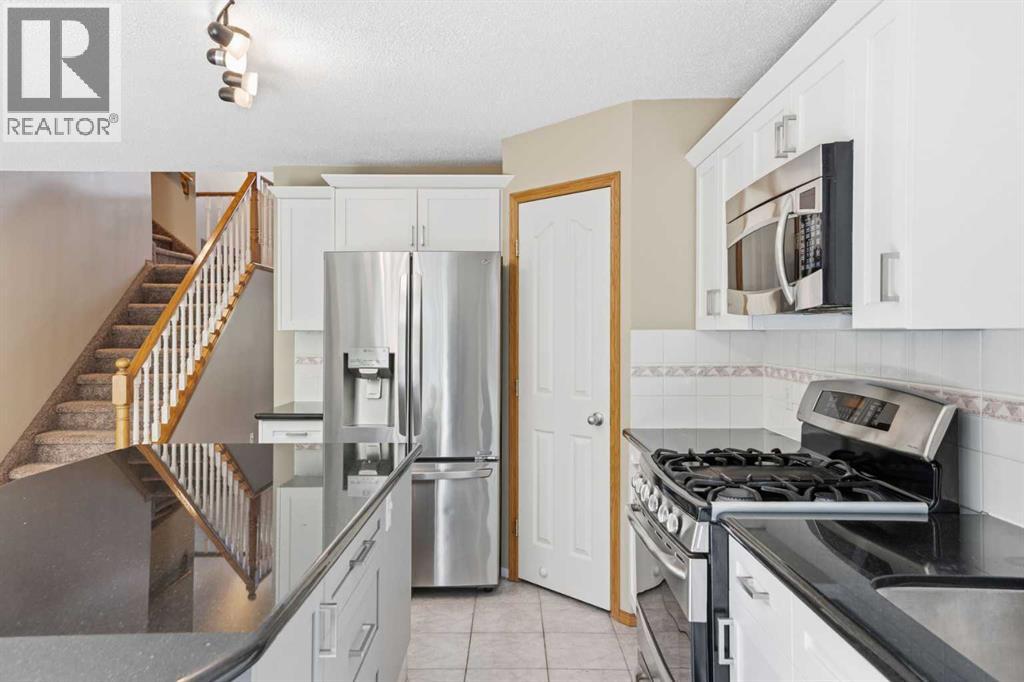 142 Riverview Circle SE, Calgary, Alberta  T2C 4J9 - Photo 18 - A2318661