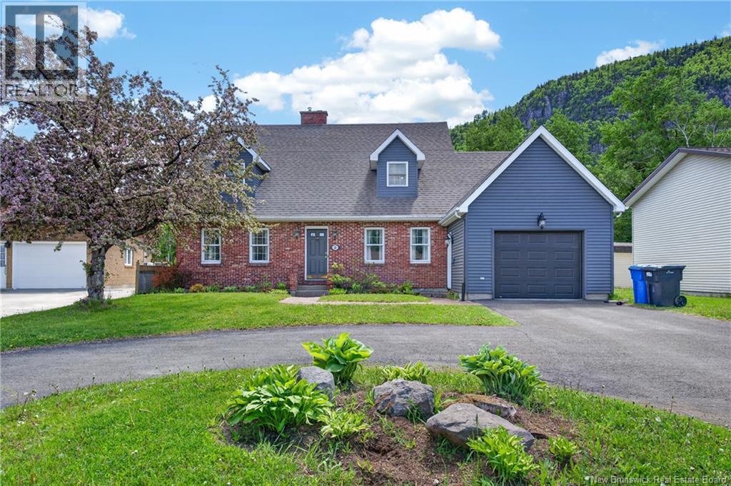 22 Walker Crescent, campbellton, New Brunswick