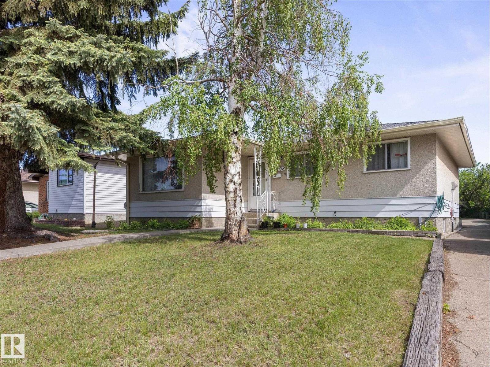 11408 165 AV NW, Edmonton, Alberta
