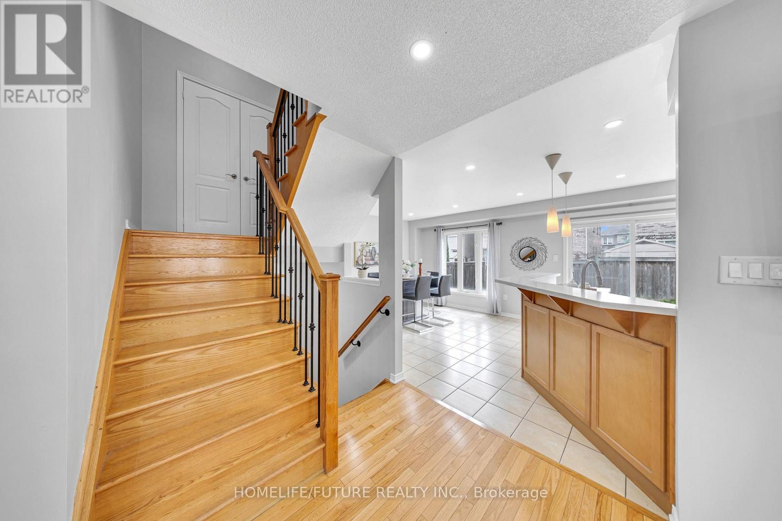 54 Oswell Drive, Ajax, Ontario  L1Z 0L4 - Photo 11 - E13432152