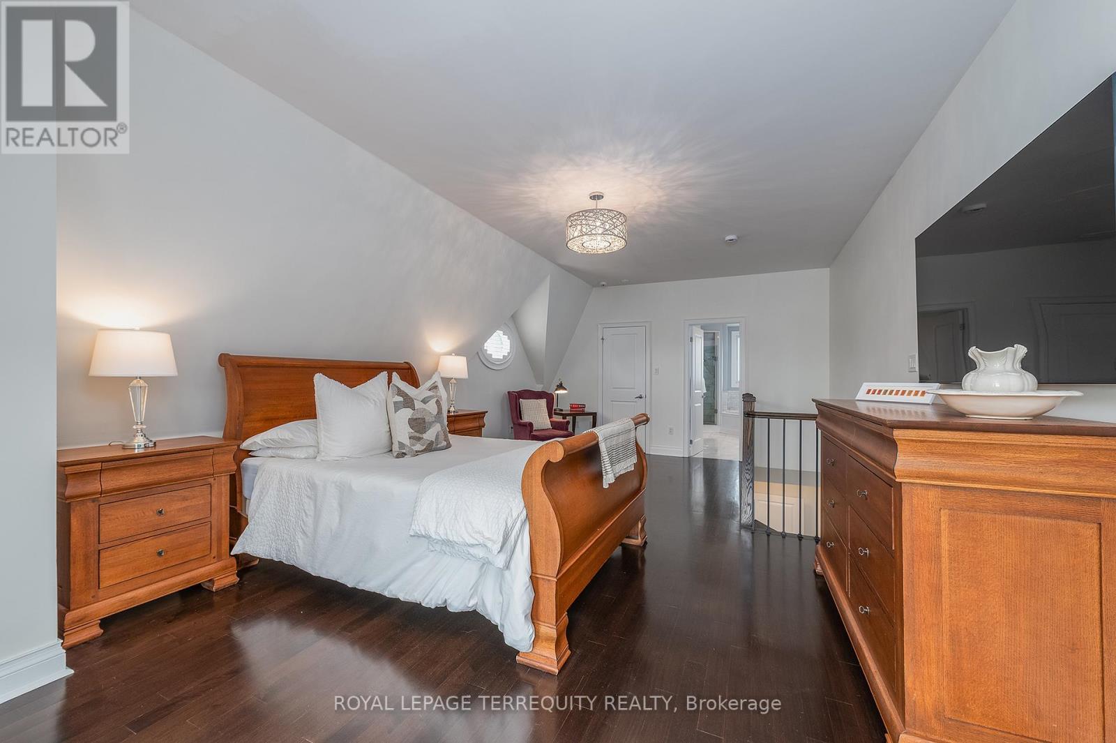69 Lobo Mews, Toronto, Ontario  M8Z 0B2 - Photo 22 - W13432236