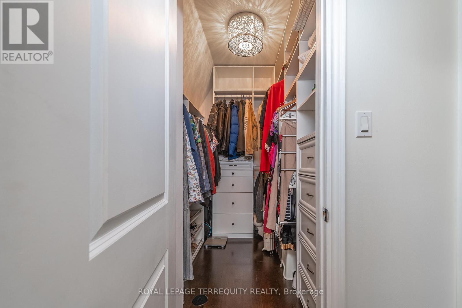 69 Lobo Mews, Toronto, Ontario  M8Z 0B2 - Photo 26 - W13432236