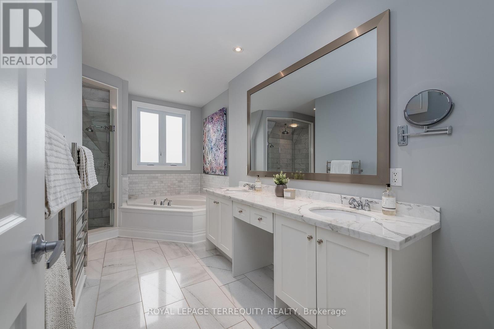 69 Lobo Mews, Toronto, Ontario  M8Z 0B2 - Photo 27 - W13432236