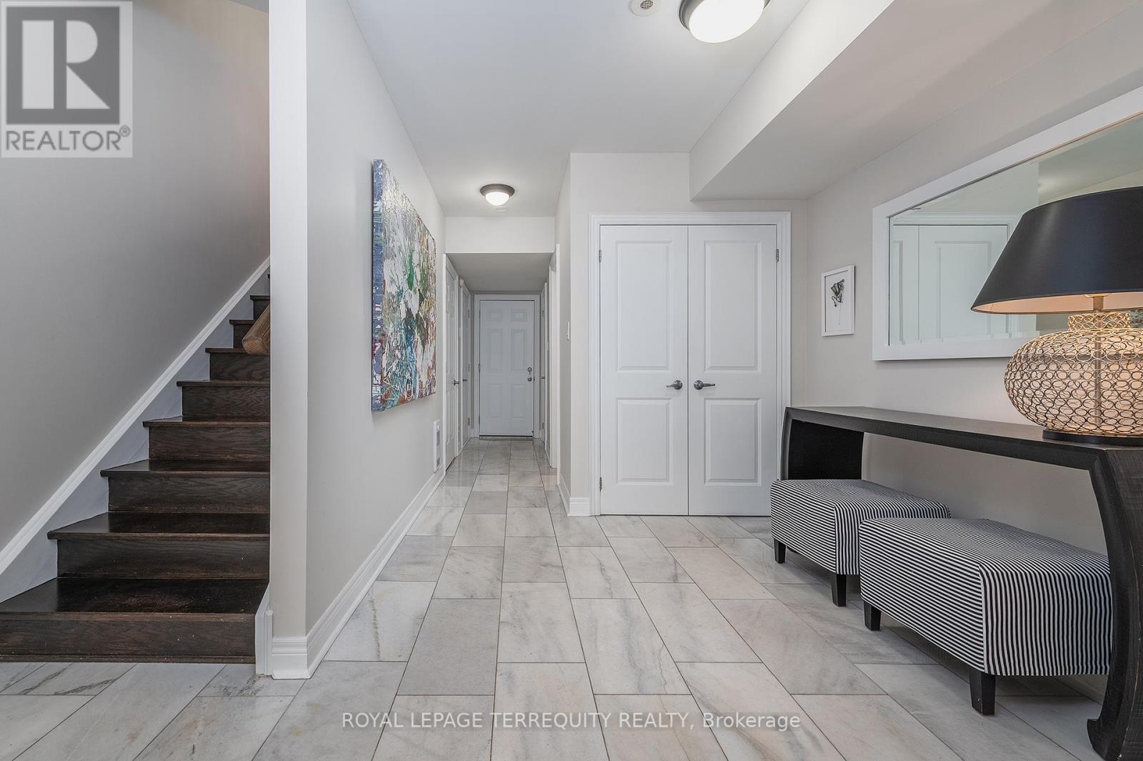 69 Lobo Mews, Toronto, Ontario  M8Z 0B2 - Photo 43 - W13432236