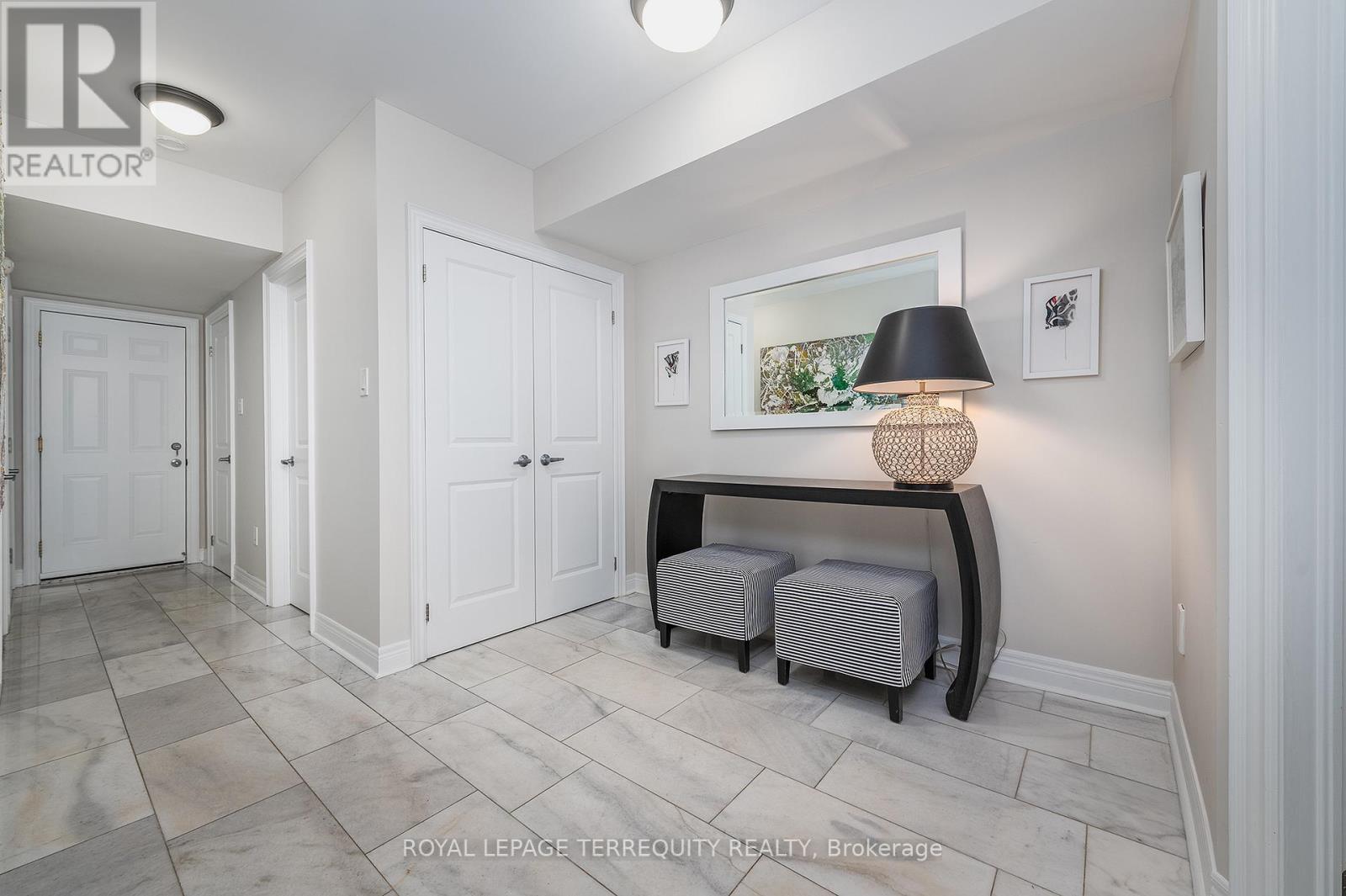 69 Lobo Mews, Toronto, Ontario  M8Z 0B2 - Photo 44 - W13432236