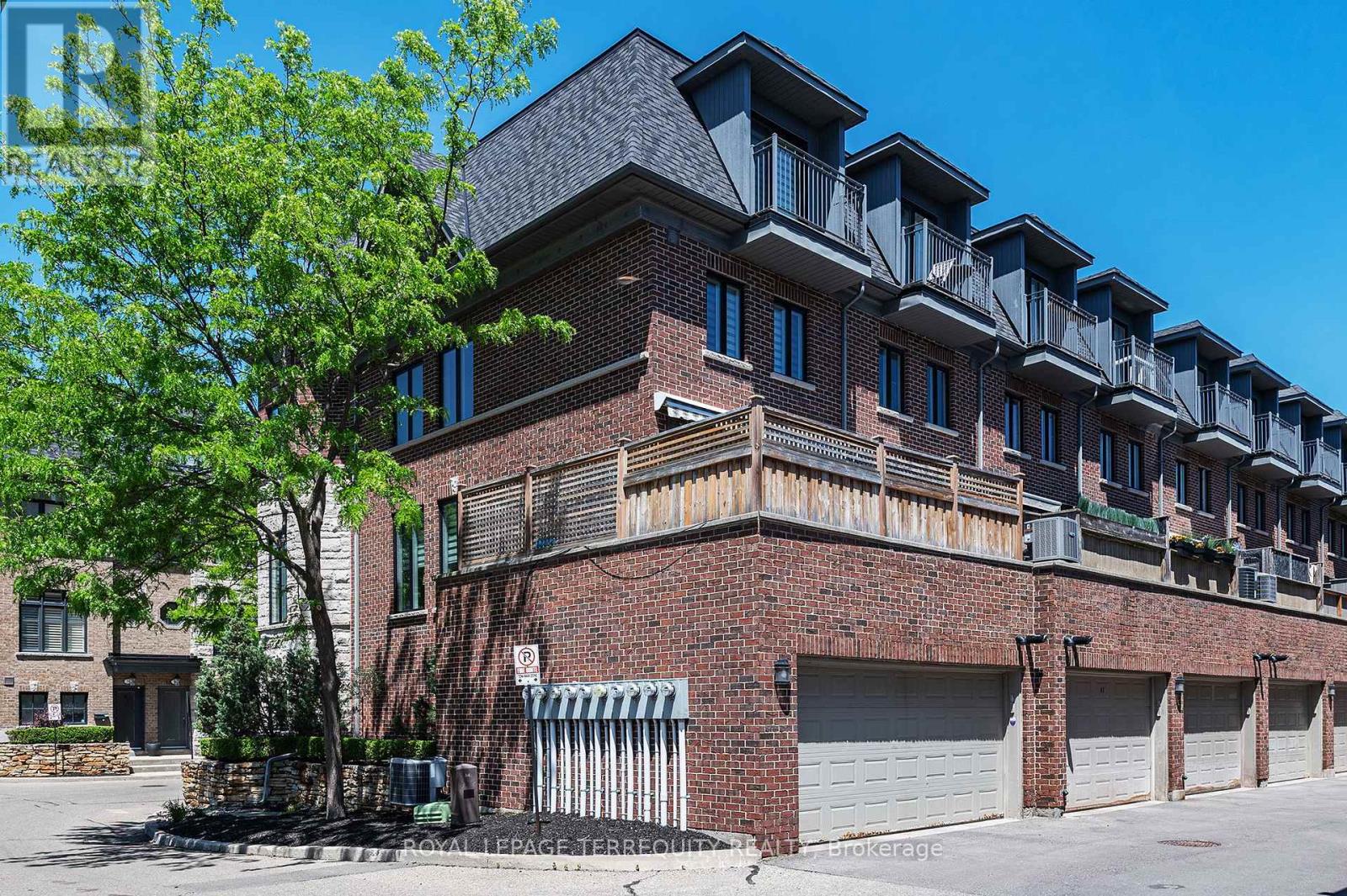 69 Lobo Mews, Toronto, Ontario  M8Z 0B2 - Photo 47 - W13432236