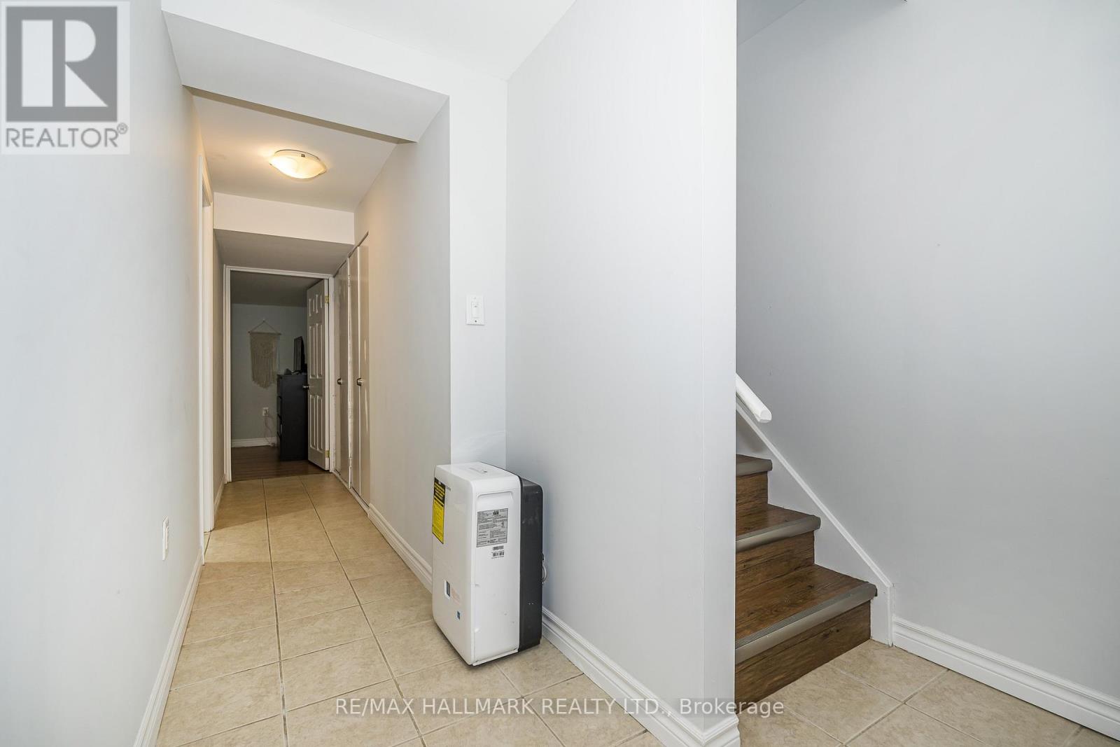 Main/base - 125 Viella Street, Toronto, Ontario  M6N 5C7 - Photo 12 - W13432272