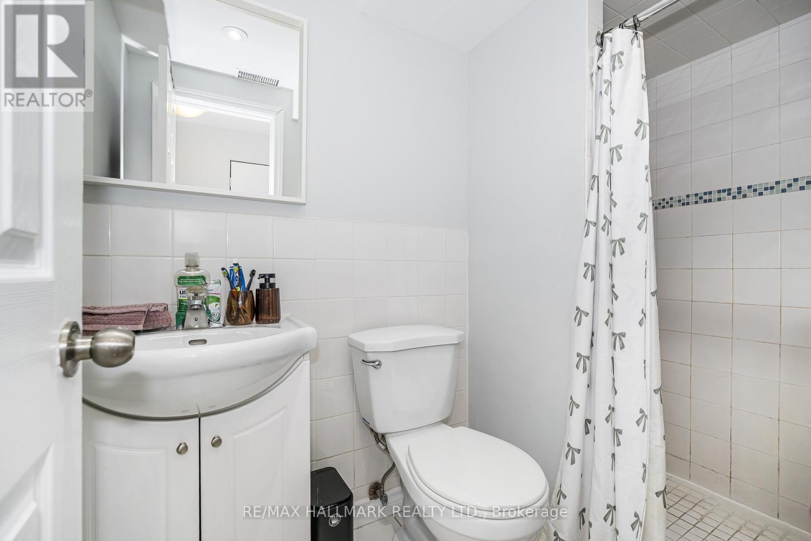 Main/base - 125 Viella Street, Toronto, Ontario  M6N 5C7 - Photo 16 - W13432272