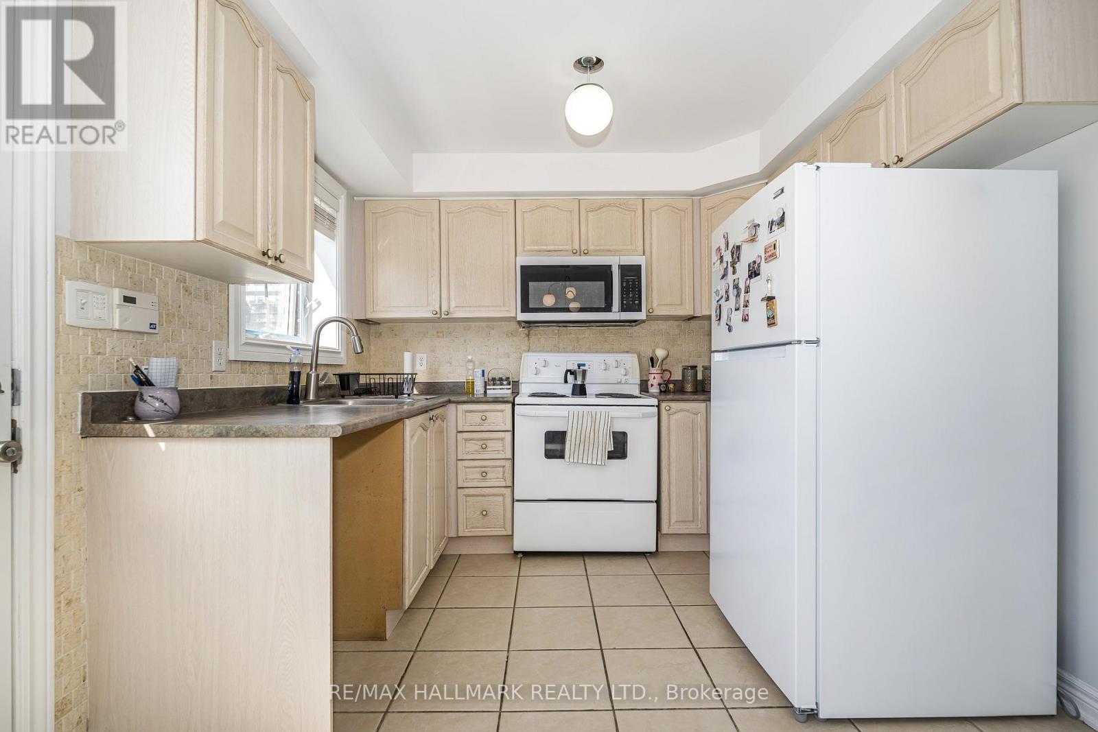 Main/base - 125 Viella Street, Toronto, Ontario  M6N 5C7 - Photo 8 - W13432272