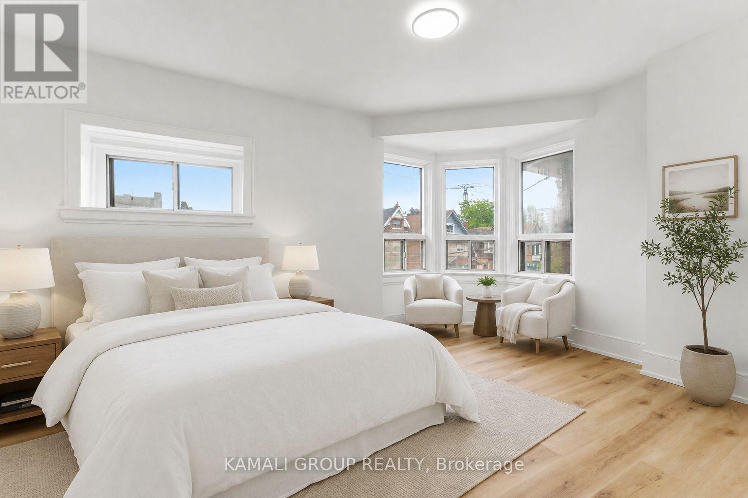 Main & Upper - 154 Wallace Avenue, Toronto, Ontario  M6H 1V2 - Photo 15 - W13432294