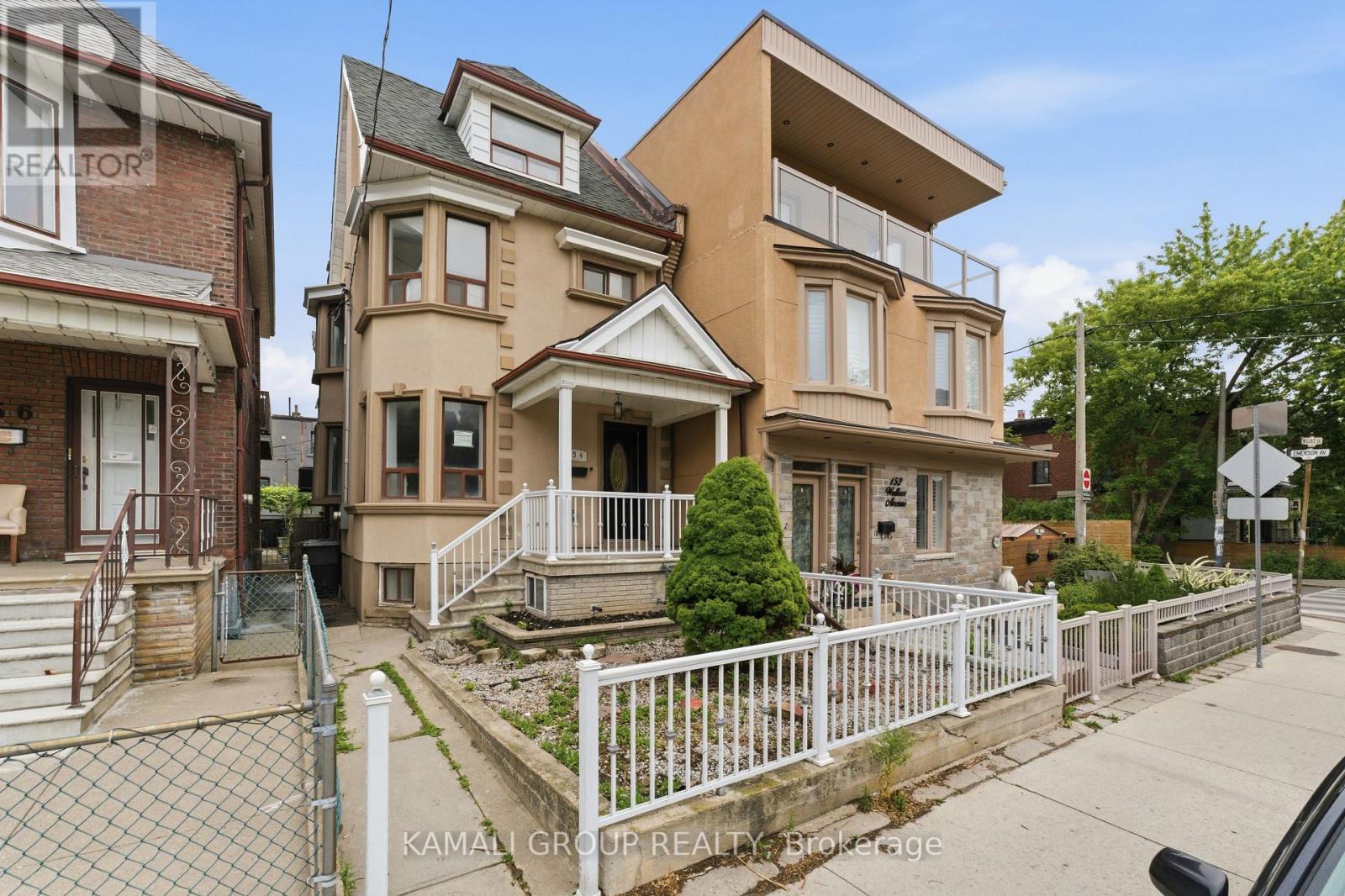 Main & Upper - 154 Wallace Avenue, Toronto, Ontario  M6H 1V2 - Photo 26 - W13432294