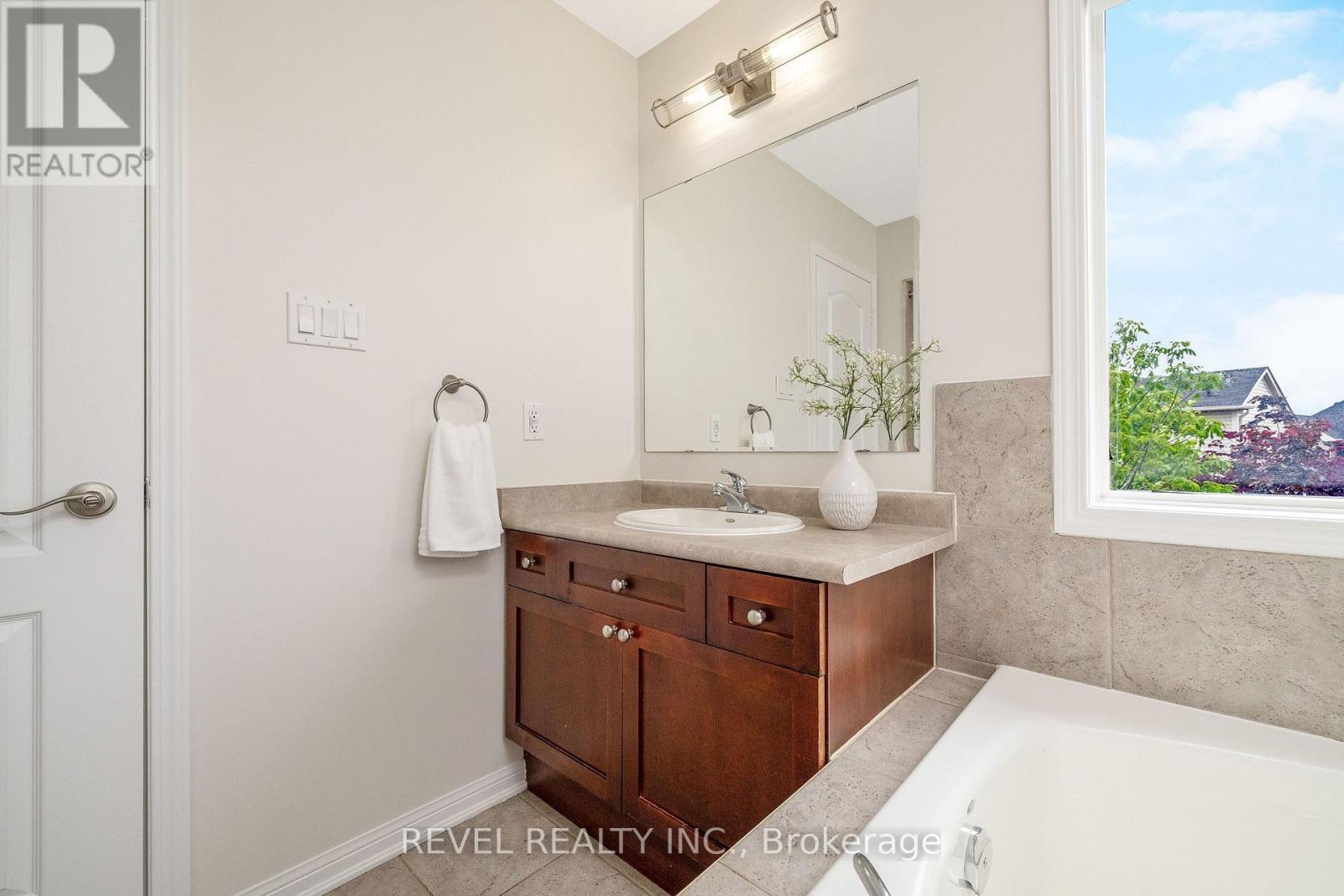 918 Hepburn Road, Milton, Ontario  L9T 0L6 - Photo 22 - W13432324