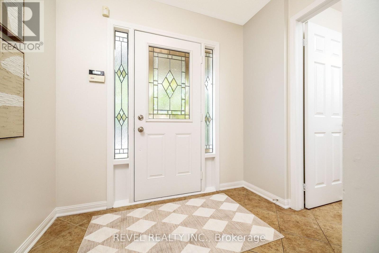 918 Hepburn Road, Milton, Ontario  L9T 0L6 - Photo 3 - W13432324