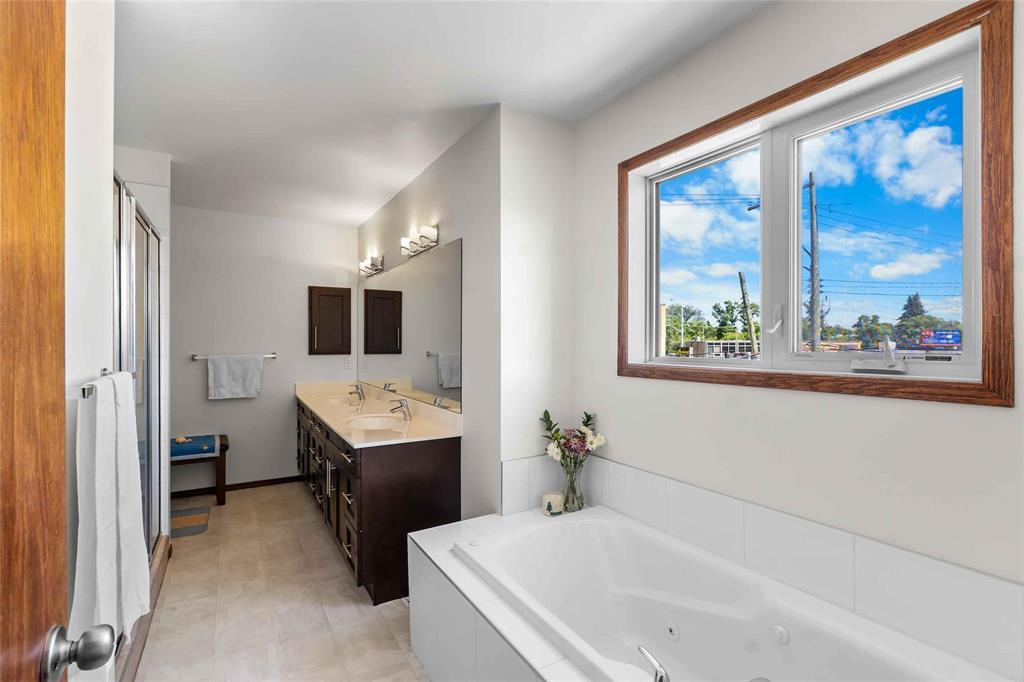 1008 Royse Avenue, Winnipeg, Manitoba  R3T 1V5 - Photo 15 - 202613459
