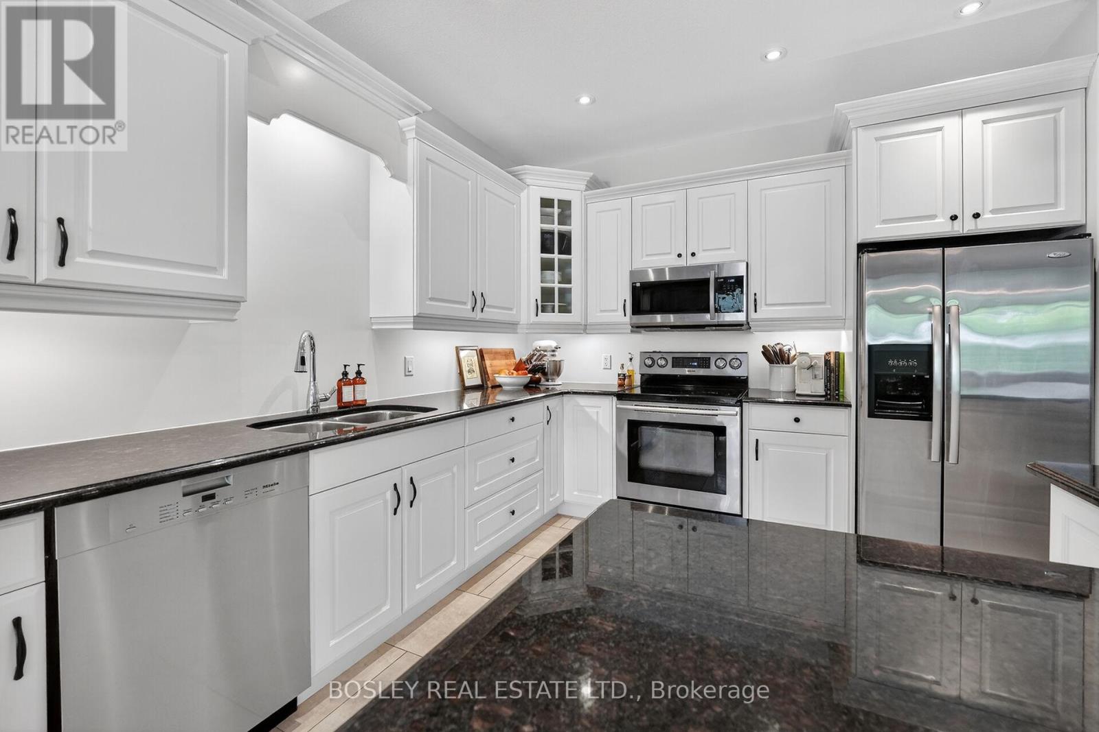32 Bunny Glen Drive W, Niagara-On-The-Lake, Ontario  L0S 1P0 - Photo 10 - X13432228