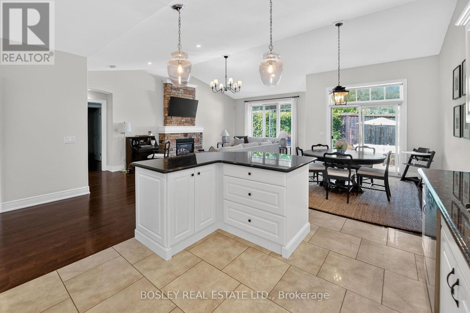 32 Bunny Glen Drive W, Niagara-On-The-Lake, Ontario  L0S 1P0 - Photo 11 - X13432228