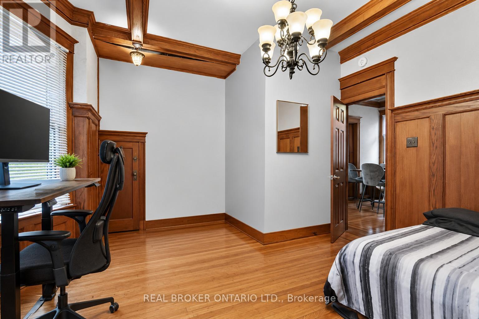 137 Sherman Avenue S, Hamilton, Ontario  L8M 2R1 - Photo 10 - X13432310