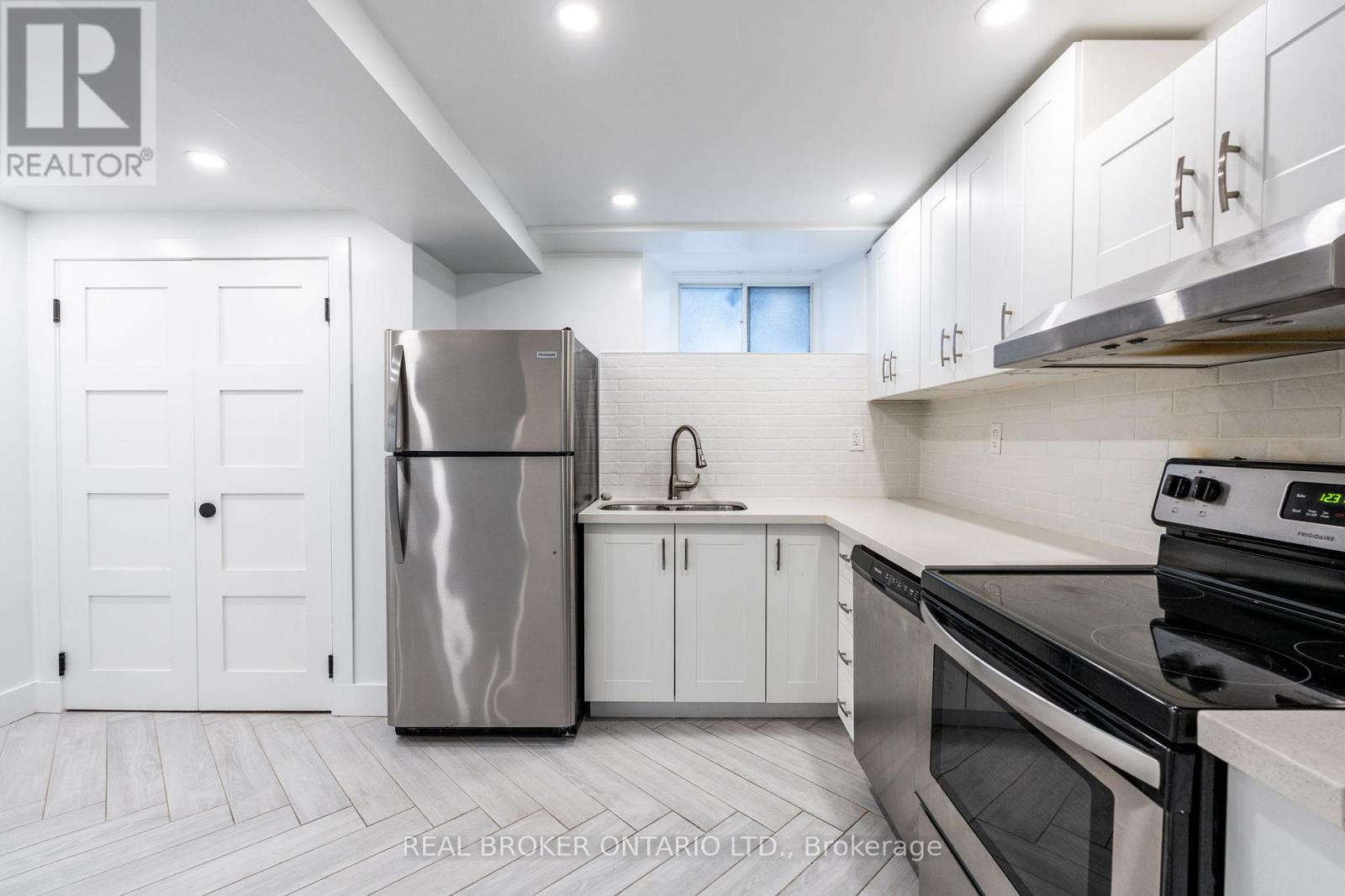137 Sherman Avenue S, Hamilton, Ontario  L8M 2R1 - Photo 32 - X13432310