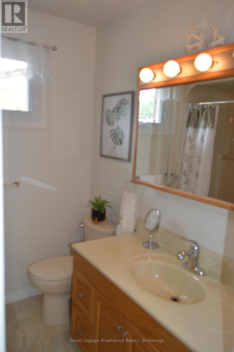 9 Austin Street, Quinte West, Ontario  K8V 1Z2 - Photo 17 - X13432702