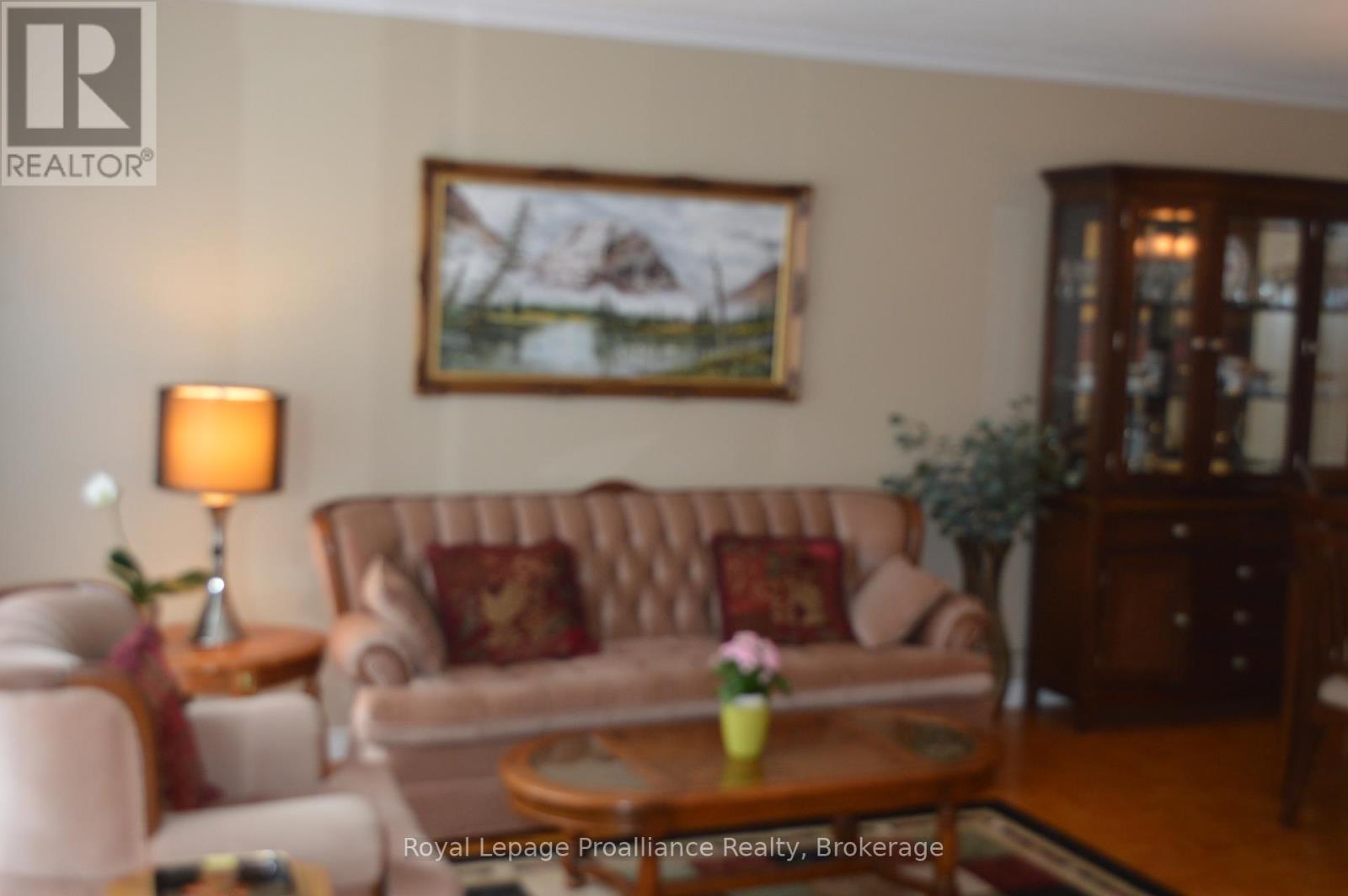 9 Austin Street, Quinte West, Ontario  K8V 1Z2 - Photo 7 - X13432702