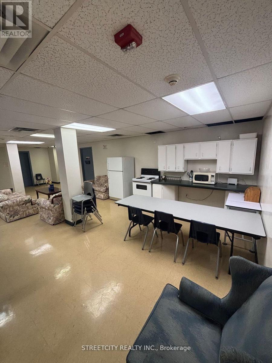 361 Richmond Street, London East, Ontario  N6A 3C2 - Photo 11 - X13432398